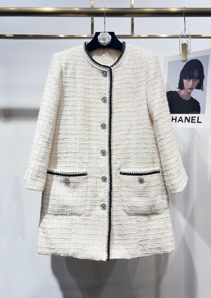 Ch**el outwear